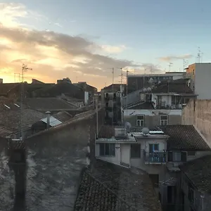 Casa vacanze Conte Ruggero Centralissimo, Catania